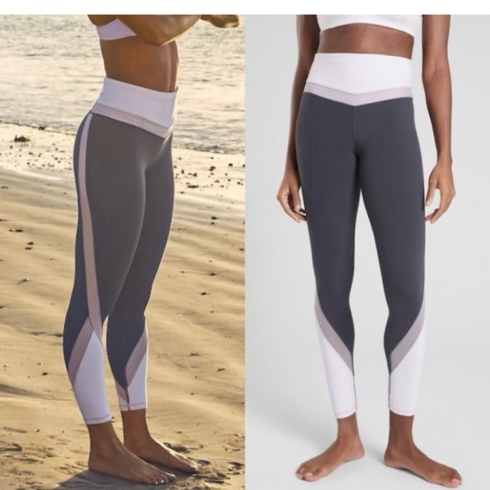 Athleta

Gray and light pink Women's Leggings
Elevation